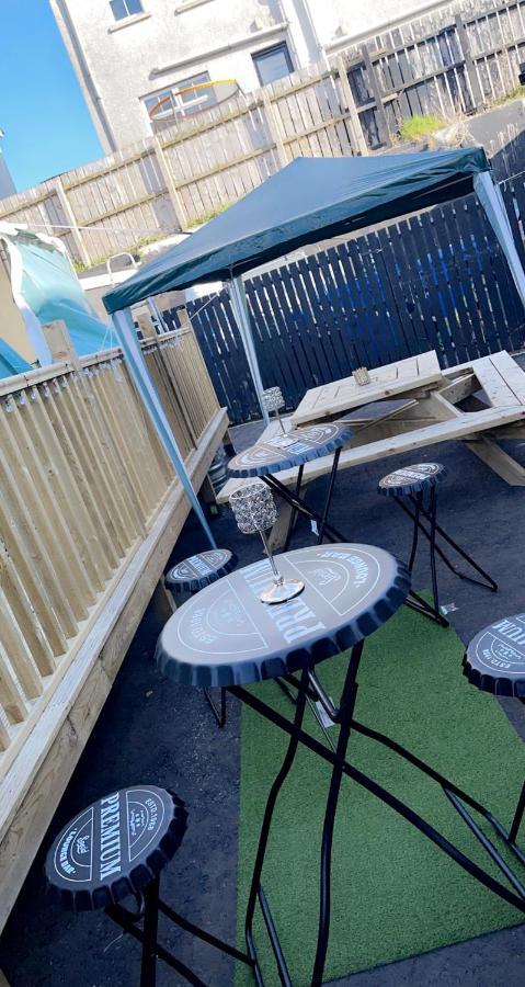 The Armada Inn Armoy 外观 照片